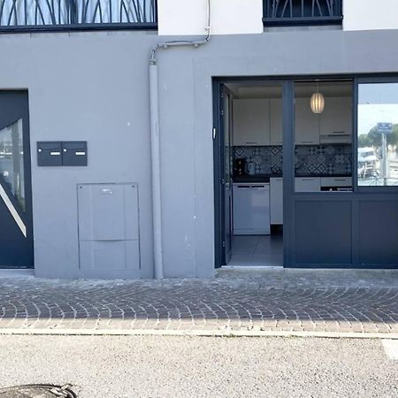 As21673 - Studio En Rez De Chaussee Face Au Canal 勒格罗-迪鲁瓦 外观 照片